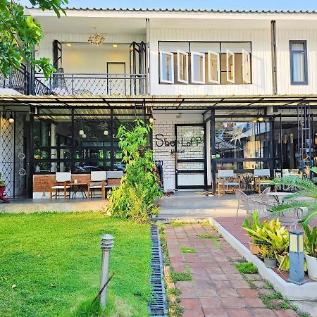 Sherloft Home&Hostel Chiang Mai Exterior foto