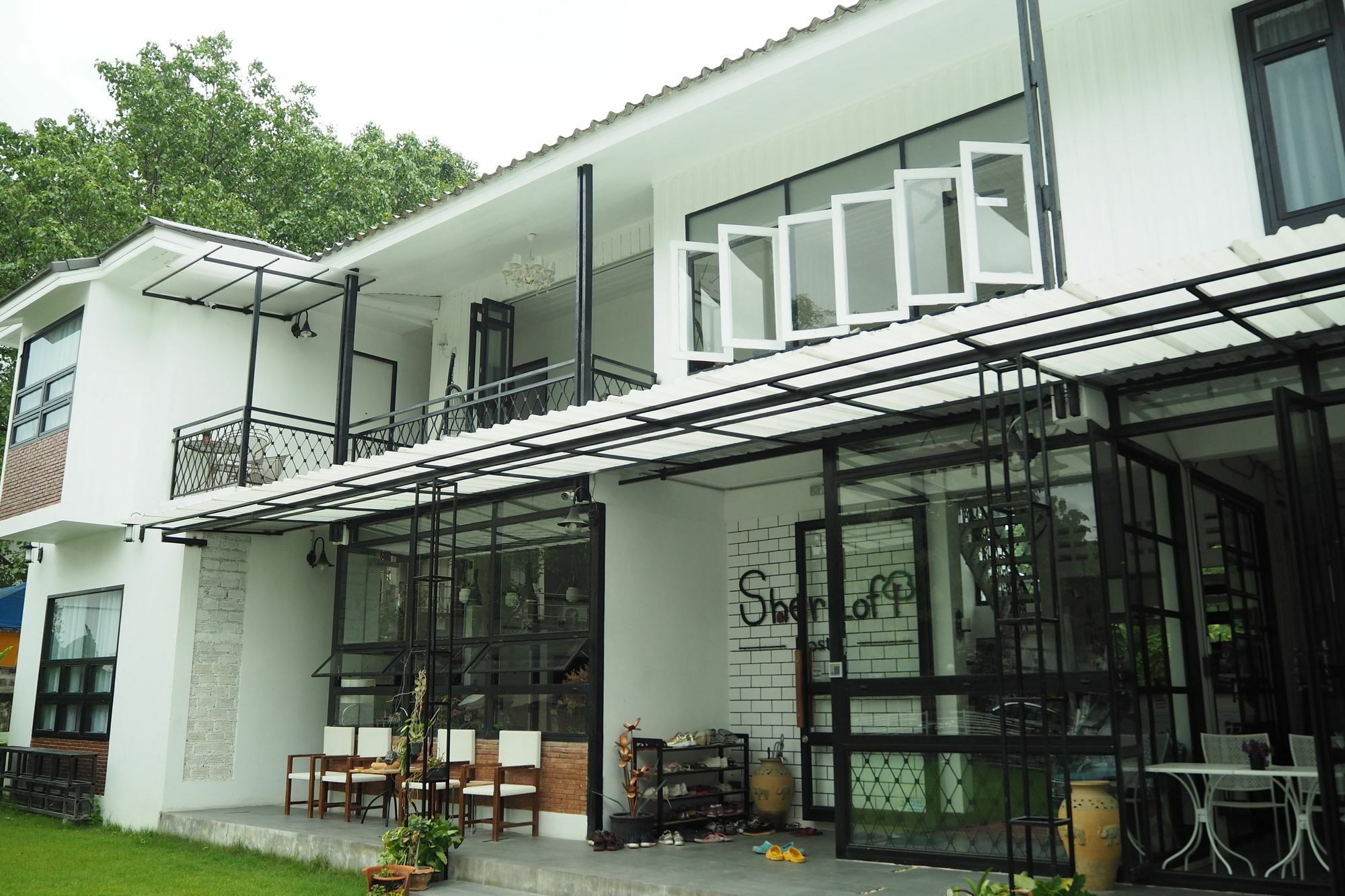 Sherloft Home&Hostel Chiang Mai Exterior foto